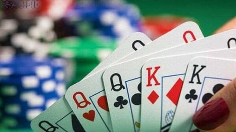 Game Bài Tiến Lên - Hướng Dẫn Chơi & Luật Chơi Chuẩn 2 game-bai-tien-len-vi-sao-day-la-tro-choi-pho-bien?